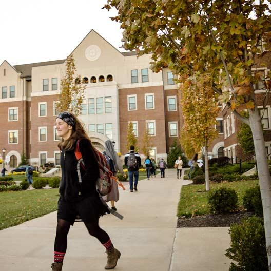 Students in the Academic Quad